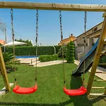 Βίλα Anabel With Pool Kaštelir
