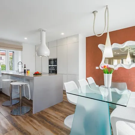 Villa Anabel With Pool Kaštelir