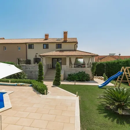 Anabel With Pool Villa