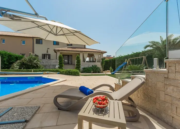 Villa Anabel With Pool *