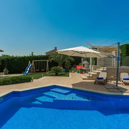 Villa Anabel With Pool