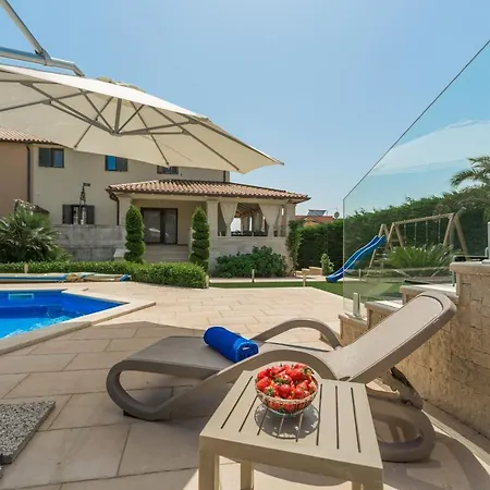 Villa Anabel With Pool *