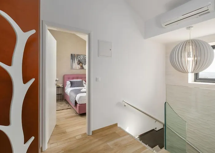 Villa Anabel With Pool