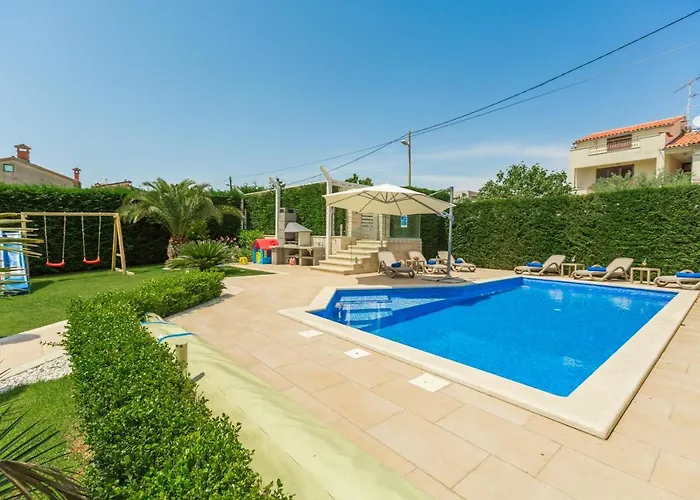 Anabel With Pool Villa Kaštelir