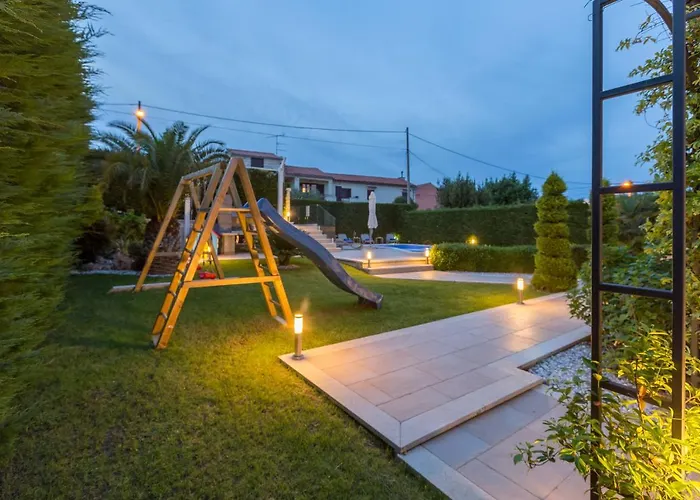 Anabel With Pool * Kastelir